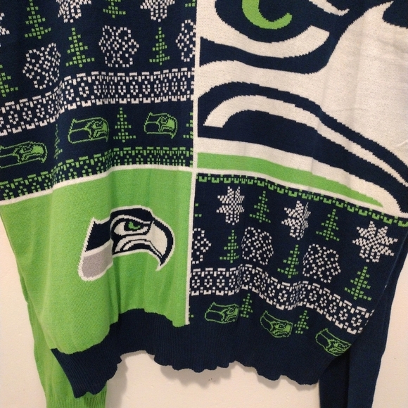 NFL - Seattle Seahawks Busy Block Snowfall Sweater - Picture 5 of 15